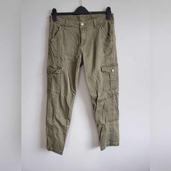 KUT from the cloth womens green mid rise cargo pants. Womens 6. VGUC - Picture 10 of 10